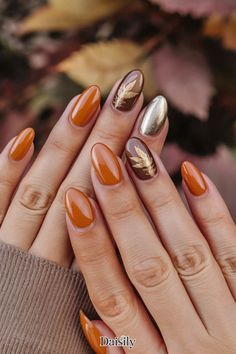 Looking for fall nail inspiration? We've got 50 chic, fall nail design ideas to try that are on trend for the season! So many styles from minimal fall nails to warm autumn tones. It's time for your fall manicure! Stylish Nails Designs, Fall Nail Colors