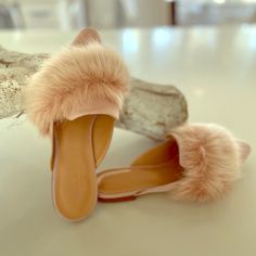 New Halston Heritage Mules With Faux Fur... Beautiful And Run Generous I Am 6.5 And Heel Does Not Extend Over Back. These Were Only Tried On In Store See Bottoms. Never Worn Chic Pink Flat Mules, Halston Heritage, Mule Clogs, Mules Shoes, Clogs, Faux Fur, In Store, Women Shoes, Running