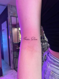 Tattoo carpe diem Carpe Firm Tattoo, Tattoo Carpe Diem, Simple Wrist Tattoos, Writing Tattoos, Cute Tiny Tattoos, Red Tattoos, 3d Tattoos, Lotus Tattoo, Discreet Tattoos