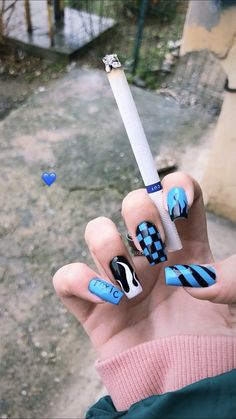 Cute Black And Blue Nails Ideas, Blue Grunge Nails, Jinx Arcane Acrylic Nails, Blue Grunge Nails Acrylic, Blue And Black Flame Nails, Nail Designs For October, Nails Inspo Autumn, October Nails Short, Fall Nails Ideas