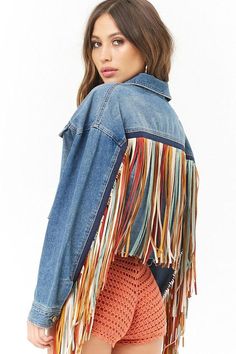 Denim Jacket Art Ideas, Custom Jean Jacket Ideas, Jean Jacket With Fringe, Boho Jean Jacket, Denim Outfit Women, Raw Denim Jacket, Custom Jean Jacket, Raw Denim Jeans, Denim Jacket Outfit