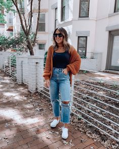 Mid Size Mom Fashion, Fall 22 Outfits, Cool Mom Fall Outfits, Fall Fashion Curvy Body Types, Cute Fall Mom Outfits, 2024 Midsize Fashion, Mom Outfit Inspiration, Fall Midsize Outfits 2023, Causual Outfits 2022