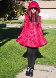 "Extravagant red quilted peplum jacket(coat) STANDART SIZES SIZE XS bust: around 33 in / 84-86 cm Waist: around 26 in / 62-64 cm Hip: around 35.5 in / 88-90 cm Aproxx height: 5'3\" / 160 cm SIZE S bust: around 35 in / 88-90 cm Waist: around 28 in / 66-68cm Hip: around 37 in / 90-92cm Aproxx height: 5'5\" / 165 cm SIZE M bust: around 36 in / 92-94 cm Waist:around 29 in / 70-72 cm Hip: around 39 in / 94-96 cm Aproxx height: 5'6\" / 165-167 cm SIZE L bust: around 38 in / 96-98 cm Waist: around 31 i Red Quilted Long Sleeve Outerwear, Fitted Quilted Hooded Outerwear, Fitted Red Puffer Jacket For Winter, Fitted Quilted Puffer Jacket With Long Sleeves, Fitted Red Puffer Jacket, Fitted Quilted Hooded Puffer Jacket, Red Quilted Jacket, Quilted Jacket Women, Women Winter Jacket