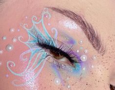 Karneval Diy, Cute Eye Makeup, Graphic Makeup, Rave Makeup, Ethereal Makeup, Eye Makeup Designs, Dope Makeup, Colorful Eye Makeup, Mermaid Makeup