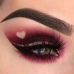 Gorgeous Eye Makeup Ideas For Girls.. #eyemakeup #makeup #eyemakeupidea #arteyemakeup #fashionart #eyeshadow #makeover Hd free images of eye makeup   FREE DOWNLOAD Ide Halloween, Bronze Makeup Look, Make Up Kits, Bronze Makeup, Eye Makeup Art