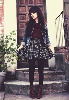 look chica hipster - Buscar con Google Vintage Hipster Outfits, Skater Skirt Outfit, Estilo Hipster, Scene Girl, Peplum Tops, Nicole Richie, Zooey Deschanel