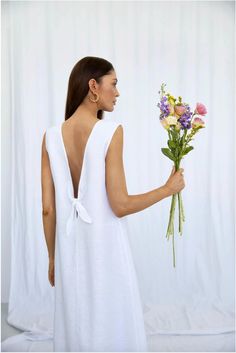 Linen Maxi Dress With Tie Back For Vacation, Vacation Linen Maxi Dress With Tie Back, Sleeveless Linen Maxi Dress For Day Out, Sleeveless Linen Maxi Dress With Tie Back, Chic Linen Dress With Tie Back For Vacation, Spring Linen Maxi Dress With Tie Back, Chic Sleeveless Linen Dress With Tie Back, Elegant Linen Beach Dress With Tie Back, Linen Tie Back Maxi Dress