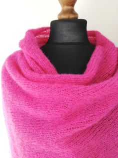 Pink One-size Winter Shawl, Pink One Size Shawl For Winter, One Size Pink Shawl For Winter, Handmade Alpaca Shawl Scarf, Handmade Alpaca Shawl For Winter, Pink Knitted Winter Scarves, Pink Knitted Scarves For Winter, Hand Knitted Shawl As Winter Gift, Hand Knitted Alpaca Shawl Scarves