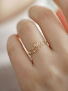 Fairytale Ring, Accesorios Aesthetic, قلادات متدلية, Hand Jewelry Rings, Pretty Jewelry Necklaces, Jewelry Accessories Ideas, Classy Jewelry