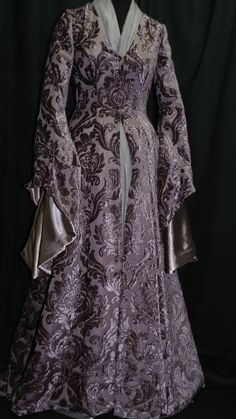 Game Of Thrones Inspired by Sansa Stark Plum dress skirt and | Etsy Northern Dress Game Of Thrones, Stark Dress Game Of Thrones, Purple Game Of Thrones Dress, Fitted Fantasy Dresses For Themed Events, Gothic Velvet Costume Dress, Gothic Velvet Dress For Costume, Elegant Fitted Dresses For Cosplay Events, Elegant Fitted Dress For Themed Events, Fitted Long Sleeve Dresses For Themed Events