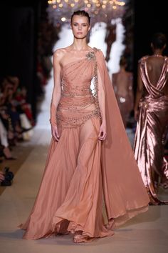 Zuhair Murad S\S Haute Couture 2024 Haute Couture Gowns, Runway Fashion Couture, Haute Couture Dresses, Model Streetstyle, فستان سهرة, Gala Dresses