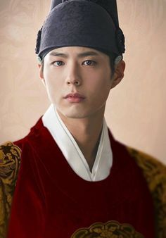 Lee Joon Gi Instagram, Love In The Moonlight Kdrama, Park Bo Gum Smile, Park Bo Gum Wallpaper, Park Go Bum, Moonlight Drawn By Clouds, Asian Boyfriend, Phone Wallpaper Boho, Park Bogum