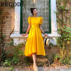 School Outfit Women, Fresh Color, Puff Sleeve Dresses, Summer Party Dress, Looks Chic, Beach Dress, Elegant Dress, Belted Dress, Summer Party