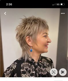 Platinový Blond, Bob Short Haircut, Simple Short Hairstyles, Short Haircut Ideas, Textured Haircut, Fine Straight Hair, Shaggy Short Hair