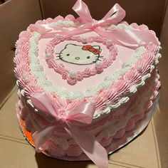 🎀Lil hello kitty coquette moment 🩷🎀 -10 inch heart cake 🥰 #hellokitty#coquette #bowtrend#lambeth#lambethcake #cakedesign#hellokittycake#birthday#birthdaycake#aesthetic #pink#girly#cake#trending#washingtoncakes Pink Girly Cake, Coquette Cake, Girly Cakes, Bow Cakes, Hello Kitty Cake, Cake Trends, Cute Birthday Cakes, Heart Cake, Aesthetic Pink