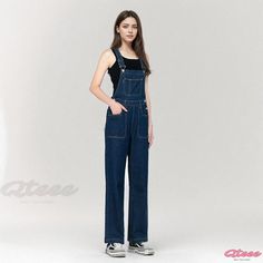 Qteee - Vintage High-Waisted Denim Overalls: Classic and Stylish High Waisted Overalls, Collar Bodysuit, Vintage Overalls, High Neck Bodysuit, Straight Leg Denim, Look Vintage, Denim Overalls, Wide Leg Denim, High Waisted Denim