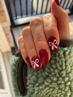 Nail Burgundy, Nails Maroon, Nails Application, Nail Tattoos, Bow Nail, Colourful Nails, Swag Ideas