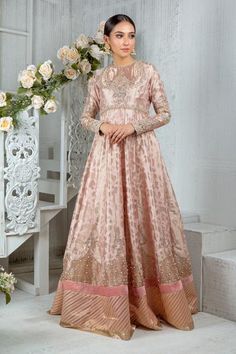 Pakistani Boutique, Traditional Gowns, Pakistani Designer Clothes, Designer Outfit, Net Dress, Elegant Embroidery, Embroidered Dupatta, Pakistani Designers, Clothing Websites