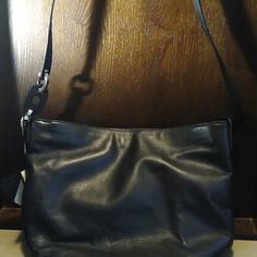 New Never Used See Pictures Elegant Black Hobo Bag With Snap Closure, Retro Handbags, Tan Handbags, Teal Leather, Brown Leather Handbags, Stone Mountain, Brown Leather Shoulder Bag, Brown Shoulder Bag, Black Leather Bags