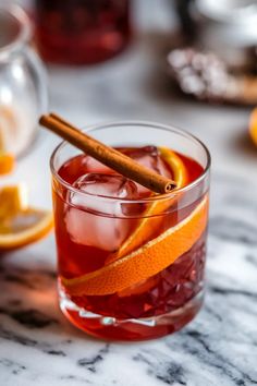 A photo of a  Christmas Negroni a Christmas Gin Cocktails Christmas Negroni, Holiday Gin Cocktails, Gin Martini, Christmas Gin, Negroni Cocktail, Thanksgiving Cocktails, Gin Drinks, I Love Christmas