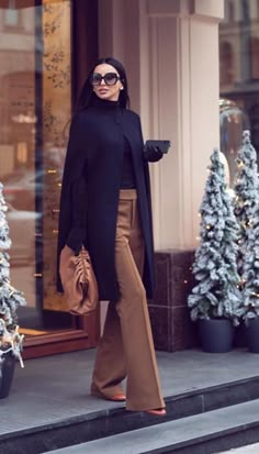 Outfit Chic, Looks Street Style, Brown Pants, Work Style, 가을 패션, Professional Outfits, Fall Winter Style, Business Attire