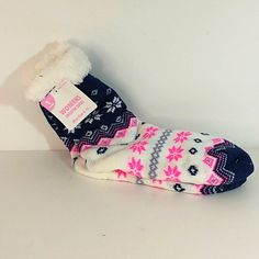 Women's Sweater Socks. Shoe Size 4-11. The Socks Are Very Soft And Warm. The Socks Have The Non - Skid Dots On The Bottom Of Them. The Socks Are Navy Blue, White, Pink And Gray Colored. Bundle And Save On Shipping, We Have A Large Variety Of Items. 51024 Sweater Socks, Pink And Gray, Sock Shoes, Pink Grey, Hosiery, Women's Sweater, Pink Blue, Gray Color, Blue White