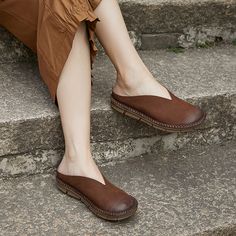 Retro Soft Leather Loafer Mules for Women Backless Loafers in Coffee/Khaki Brown Flat Bottom Loafers, Brown Closed Toe Casual Flats, Casual Brown Closed Toe Flats, Comfortable Brown Flats With Flat Bottom, Comfortable Brown Leather Shoes With Flat Heel, Brown Leather Shoes With Stitched Sole, Comfortable Brown Loafers With Flat Bottom, Comfortable Brown Round Toe Loafers, Comfortable Brown Loafers With Round Toe