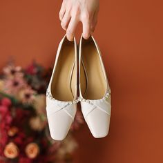 Product Details:
 
 Heel height: middle heel (5cm)
 
 Color classification: apricot beige
 
 Heel style: thick heel
 
 Help surface material: cowhide
 
 Style: single shoes
 
 
 
 Size Information:
 
 Size: 33 34 35 36 37 38 39 40


 
  
  
 
 
  
   Size（cm）
   foot length
  
  
   33
   21.5
  
  
   34
   22
  
  
   35
   22.5
  
  
   36
   23
  
  
   37
   23.5
  
  
   38
   24
  
  
   39
   24.5
  
  
   40
   25
  
 



 Package Contents:
 
 Single shoe X1
 pair Apricot Beige, Pearl Decorations, Beige Heels, Thick Heel, Elegant Accessories, Thick Heels, Apricot, Heeled Boots, Heel Height