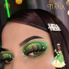 Princess Tiana Quinceanera Themes, Tiana Themed Sweet 16 Dress, Princess Tiana Makeup Ideas, Princess Tiana Inspired Makeup, Tiana Themed Nails, Princess And The Frog Makeup Look, Tiana Nails Princess, Princess Tiana Hairstyles, Tiana Inspired Makeup