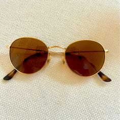 Brown Fashion Sunglasses. Brand New, With Packaging Casual Brown Round Sunglasses, Classic Gold Sunglasses For Spring, Classic Brown Sunglasses For Spring, Casual Round Sunglasses For Beach, Casual Gold Sunglasses For Everyday Use, Casual Gold Aviator Sunglasses For Beach, Casual Gold Aviator Sunglasses For The Beach, Casual Gold Sunglasses For Everyday, Casual Everyday Gold Sunglasses