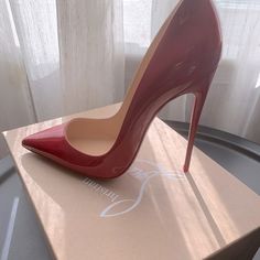 Brand New With Box. Disclaimer: No Dust Bag. 100% Authentic Via Neiman Marcus. This Timelessly And Elegant So Kate Sits In A 120mm Heel. Color: Red Material: Patent Leather Heel Height: 120mm This Style Runs Small, We Suggest You Take A Half Size Up. Price Is Firm. Louboutin So Kate, Office Shoes Women, Shoes Heels Classy, Basic Heels, Christian Louboutin So Kate, Brown Leather Heels, So Kate, Christian Louboutin Heels, Louboutin Heels