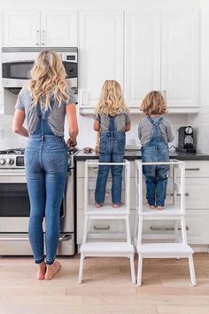 Take 1 Thing Off Your To-Do List! Here’s How to Help Your Kid Pack Their Own Lunch Mommy Daughter Outfits, Moms Goals, Future Mommy, Mommy Goals, Packing Kids, Mommy Daughter, Foto Baby, Future Mom, Mommy And Me Outfits