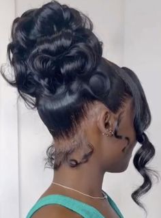 Ponytail Hairstyles Birthday, Hair Looks For Prom, Hairstyles Quick Weave, Hairstyles Birthday, Hairstyles Sleek, Prom Hair Styles, Hottest Hairstyles, Birthday Hairstyles