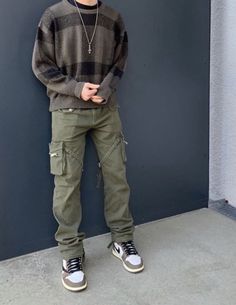 Green Cargo Pants Outfit, Cargo Pants Outfit Men, Spiritual Fashion, Pants Outfit Men, Trendy Boy Outfits, Cargo Pants Outfit, Mens Trendy Outfits, Street Style Outfits Men, Street Fashion Men Streetwear