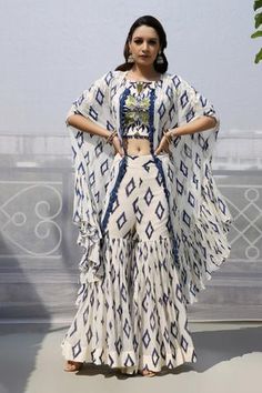 Shop for Pooja Rajgarhia Gupta White Georgette Printed Cape And Sharara Set for Women Online at Aza Fashions Cape Sharara, Embroidery Crop Top, White Cape, Custom Screen Printing, Blue Crochet, Open Sleeve, Sharara Set, Embroidered Neckline, Top Round