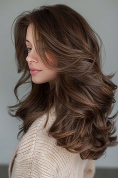 Old Money Chocolate Brown Hair, Milk Chocolate Brunette, Milk Brown Hair, Hair Colors 2024, Light Brown Hair 2024, Hair Color 2024 Trends Women, 2024 Brown Hair Trends Summer, Trendy Brown Hair 2024, Trend Hair Color