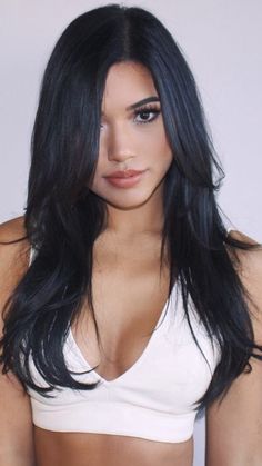 Haircut Ideas Black Hair, Long Hair Layers Side Part, Black Hair Face Framing Layers, Black Hair With Long Layers, Long Layers Side Part, Long Black Hair With Layers, Haircuts Black Hair, Black Hair Layers, Warm Scarves