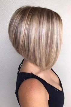 Bob Cut Hair, Bob Style Haircuts, Angled Bob Haircuts, Stacked Bob Haircut, Haircut Pictures, Bob Haircut For Fine Hair, Bob Hairstyles For Fine Hair, Short Bob Haircuts, Hair Images