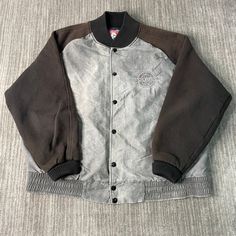 Vintage 90s Polaris Club Snow Mobile Sportswear Athletic Double Sided Stitched Grey Button Up Jacket Large Mens Condition:  Fair Used Condition  = Flaws And Holes Throughout The Jacket Due To Age And Wear  Measurements: Please see photos above for all measurements IF YOU BUY TWO OR MORE ITEMS USE THE CODE BUNDLE @ CHECK TO SAVE 20% WE SHIP WITHIN 24 HOURS AFTER PURCHASE! Please be aware that we do not offer free returns!! The Buyer is responsible for the cost of the return label. Follow us on Ti Vintage Outerwear With Contrast Stitching For Winter, Vintage Winter Outerwear With Contrast Stitching, Vintage Outerwear With Contrast Stitching For Fall, Winter Streetwear Button-up Varsity Jacket, College Varsity Jacket With Button Closure, Casual Winter Varsity Jacket With Button-up, Winter Button-up Varsity Jacket With Button Closure, Casual Winter Varsity Jacket With Buttons, Urban Outerwear For College With Button Closure