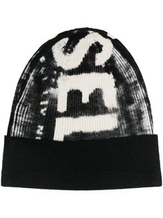 black/white wool ribbed knit distressed effect logo print to the front turn-up hem Distressed Beanie, Mens Beanies, Concept Clothing, Streetwear Accessories, Preppy Girl, Designer Hats, Black Beanie