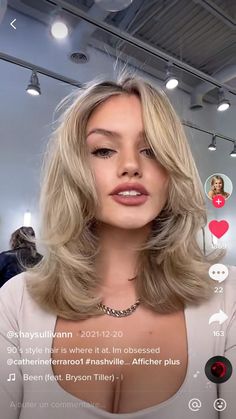 Collar None Length Hair, Short Haircut 90s Style, Shoulder Length Round Layers, Graduated Curtain Bangs, 90s Layered Haircut Fine Hair, Short Hair Heavy Layers, Colar Bone Length Layered Hair, 90s Hairstyles Layers Medium Hair, Broad Shoulders Haircut