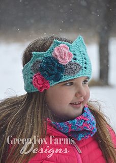 Ravelry: Crown Ear Warmer pattern by Lisa M Fox Ear Warmer Crochet Pattern, Ear Warmer Pattern, Ear Warmer Crochet, Crochet Crown, Custom Crown, Knit Ideas, Crochet Fun, Crochet Ear Warmer, Farm Design