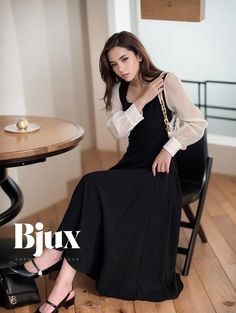 Bjux - Colección Otoño: Vestido de moda con bloques de color Commuting To Work, Autumn Collection, Colorblock Dress, Single Piece, Types Of Collars, Skirt Length, Long Skirt, To Work, Color Blocking