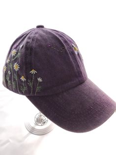 Ready for Shipping Hand Embroidery Daisy and Bee Hat Purple - Etsy Vietnam Spring Cotton Snapback Hat With Visor, Spring Cotton Snapback Visor Hat, Cotton Visor Snapback Hat For Spring, Cotton Hat With Embroidered Patch And Curved Brim, Summer Brimmed Cotton Trucker Hat, Summer Cotton Brimmed Trucker Hat, Spring Cotton Snapback Cap, Cotton Brimmed Trucker Hat For Summer, Summer Baseball Cap With Letter Embroidery