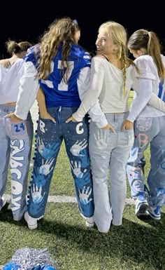 Painting Pants Ideas, School Spirit Jeans, Hoco Pants Ideas, Senior Jeans Ideas High Schools, Decorated Pants, Senior Pants Ideas