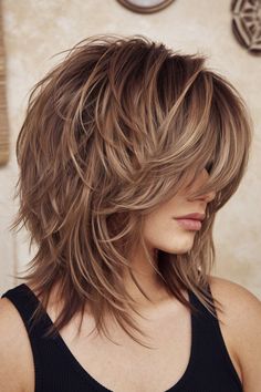 Tons Of Layers Haircut, Shaggy Bob For Round Face, Shags For Thick Hair, How To Style Choppy Layers, Medium Wolf Cut Women, Short To Medium Haircuts With Layers, Shaggy Haircuts Medium Straight, Medium Length Womens Haircuts, Shag Hairstyles Medium Straight Hair