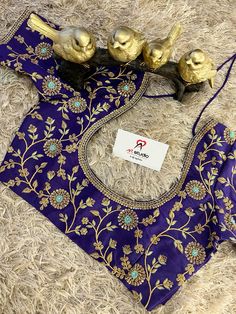 Floral Work Blouse, Exclusive Blouse Designs, Exclusive Saree Blouse Designs, Aari Blouses, Cut Work Blouse, Green Blouse Designs, Maggam Designs, Maggam Blouses