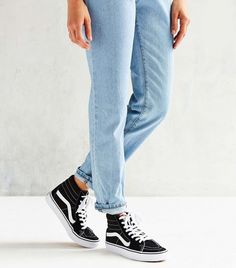 Vans Sk8 Hi Outfit Woman, Vans Verdes, Vans Slip On Outfit, Vans Sk8 Hi Outfit, Sk8 Hi Outfit, Vans Wallpaper, Outfits With Vans, Vans Sk8 Hi Black