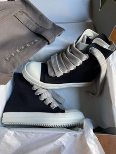 Christian Zerotreshoes, Jordan Shoes Men, Women Nike Shoes, Vetements Shoes, Rick Owens Menswear, Shoes Air Max, Nike Shoes Air, Jordan Shoes Girls