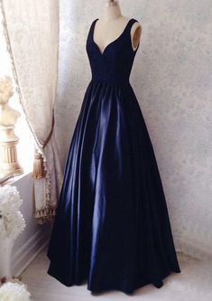 Dark Navy Prom Dresses Navy Blue Prom Dress, Navy Blue Prom, Grad Dresses Short, Grad Dresses Long, Prom Dress Pictures, Navy Prom Dresses, Navy Blue Prom Dresses, Prom Dresses Simple, Graduation Party Dresses